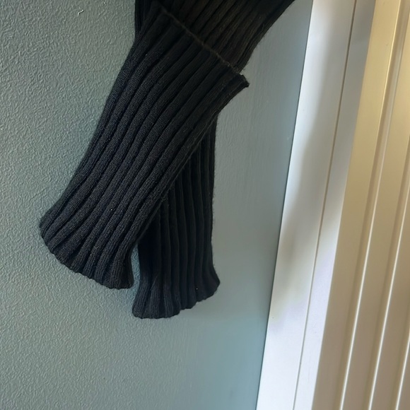 Wolford Super Crop Bolero Turtle Neck Sweater-Wool Blend - Picture 8 of 16